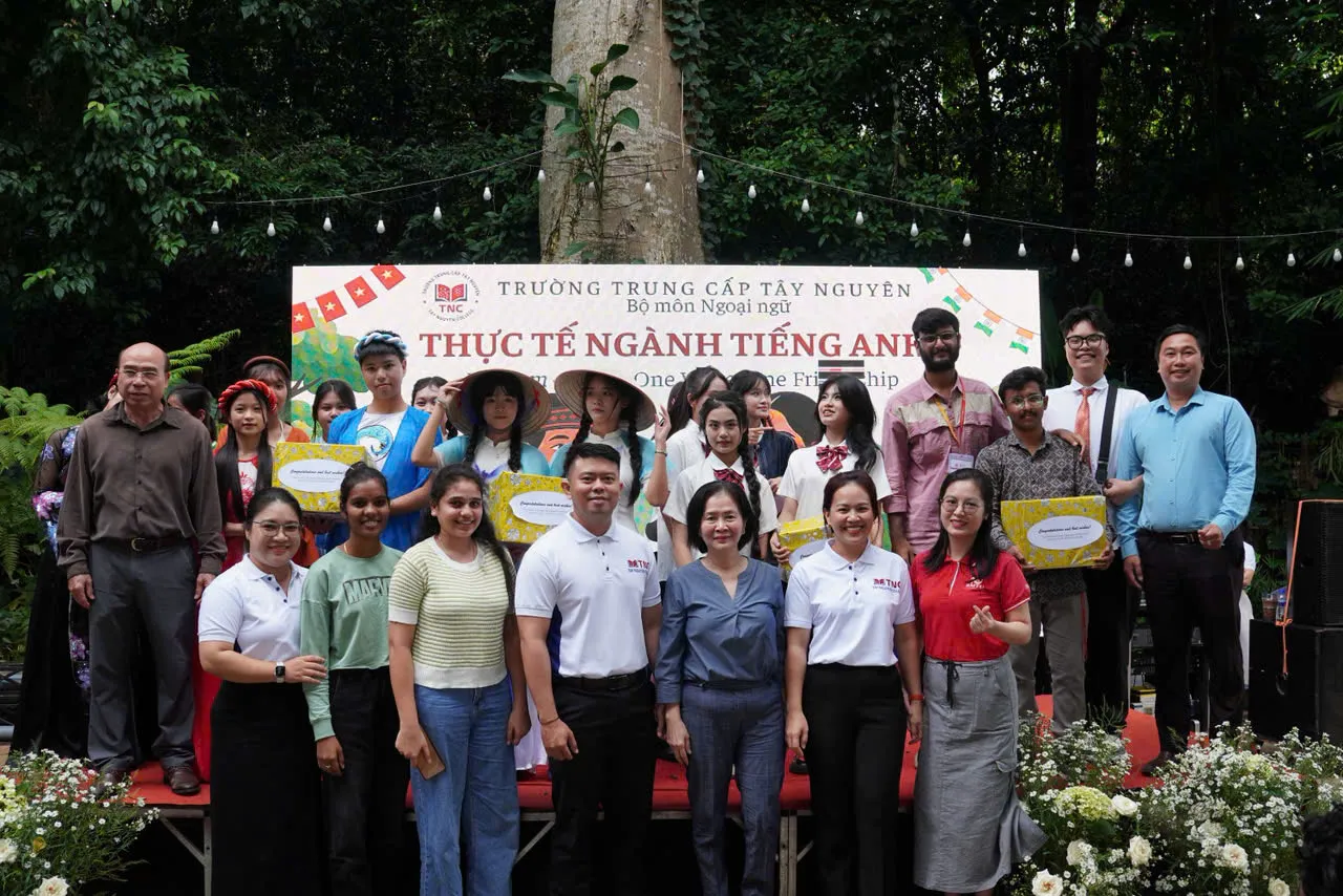 Indian photography students taking part in campus walk
